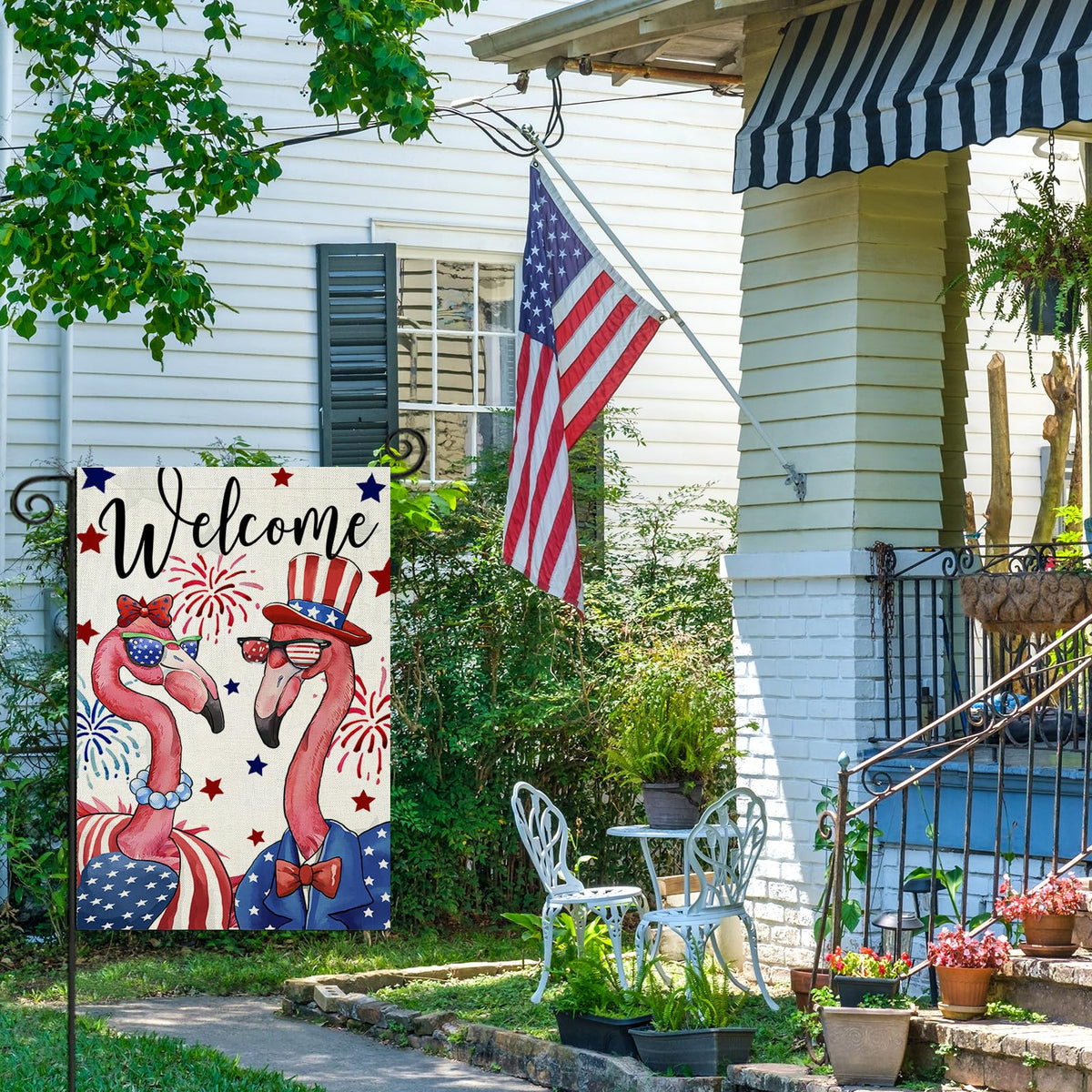 EKOREST Memorial Day flag with patriotic flamingo for seasonal farmhouse decor.