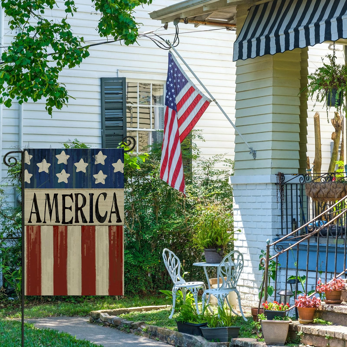 EKOREST US flag double-sided for versatile outdoor visibility.