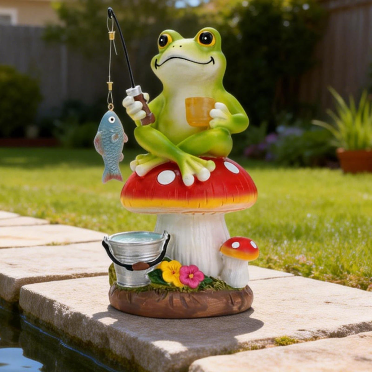 Elegondrar Frog Night Glow improves safety and ambiance after sunset.