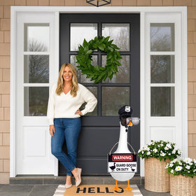 ENBOFID Yard Goose Display adds character to garden or patio