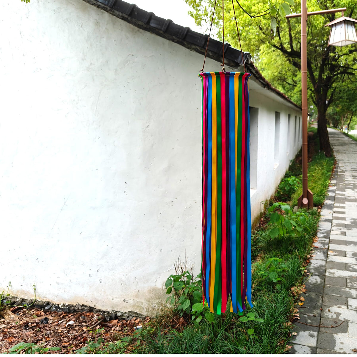 EONBES ribbons display yellow green purple navy red colors in motion