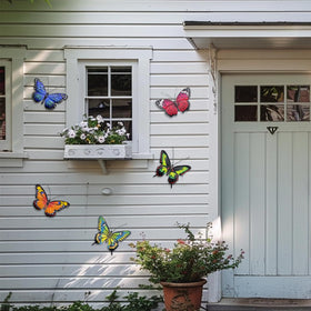 Rustproof iron finish helps color stay bright under rain and sun.