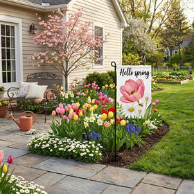 ESTTOP sturdy four-prong base provides wind resistance for outdoor displays.