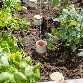 Everbrook easy installation guide demonstrates a simple olla setup.