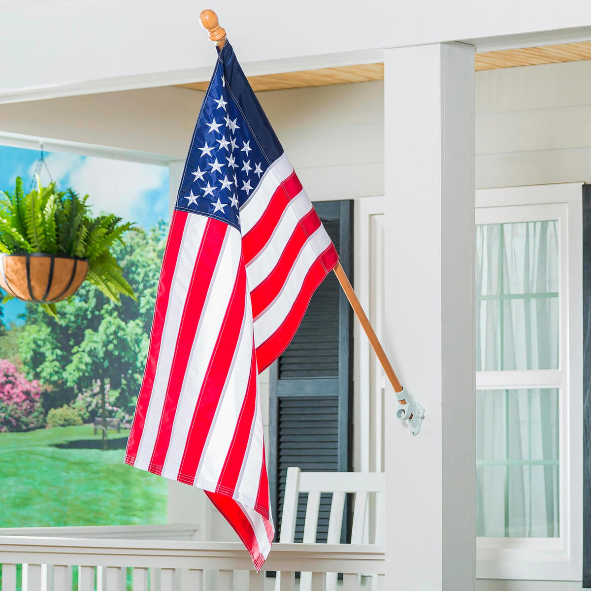 Pole compatibility with house and estate flags for versatile display.