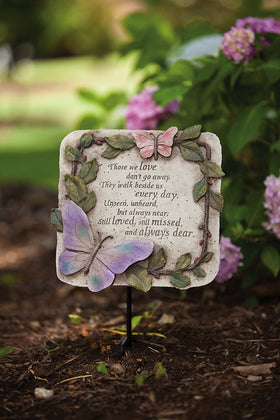 Evergreen Garden memorial stone with engraved message honoring loved ones.