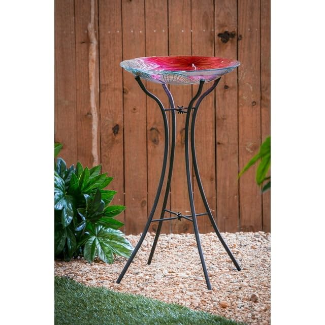 Weatherproof powder-coated finish protects the stand from rust for year-round use