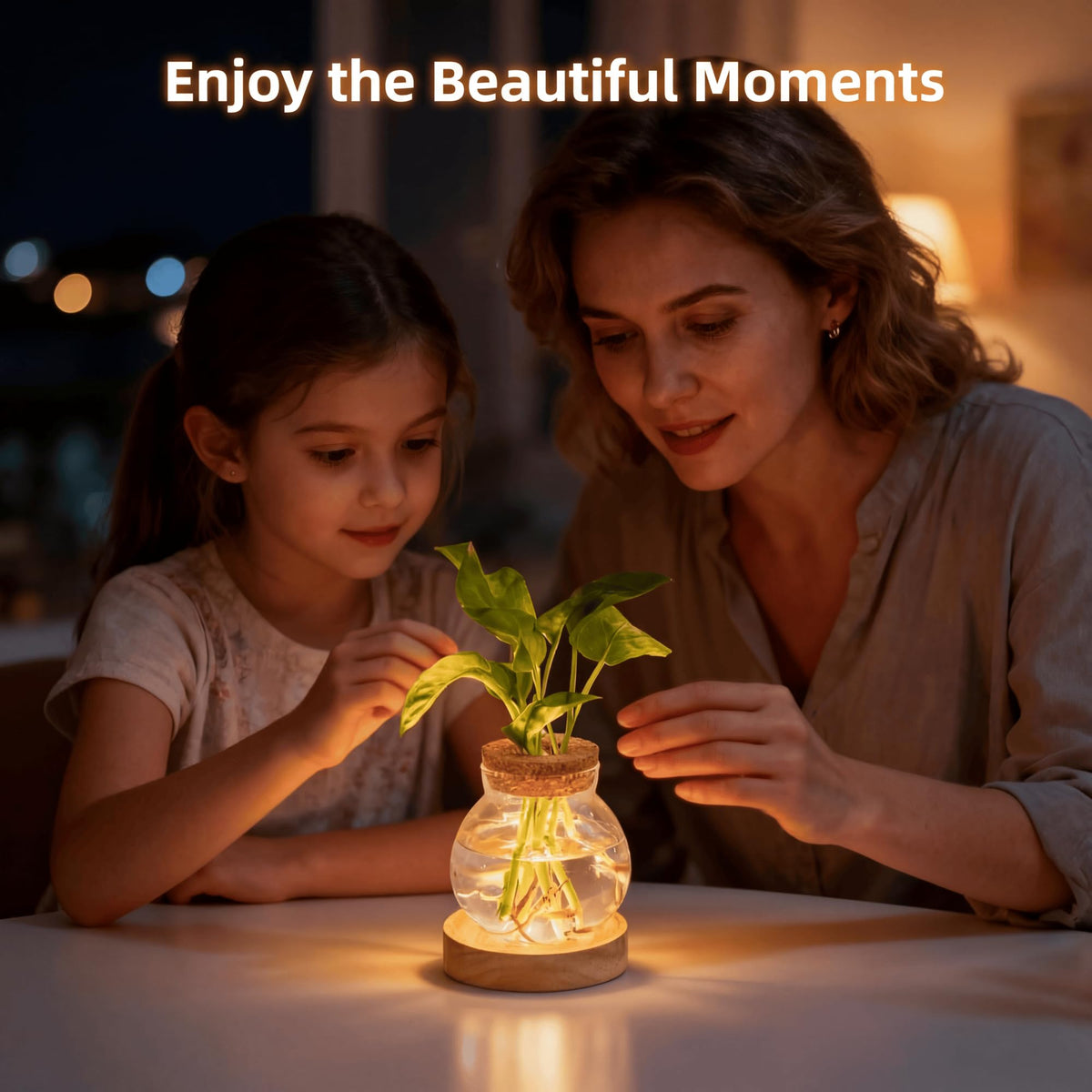 Everkeen hydroponic glass vessel with spacious root space for growth.
