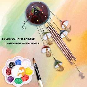 EVOLUX outdoor wind chimes green mushroom create a peaceful yard soundscape.
