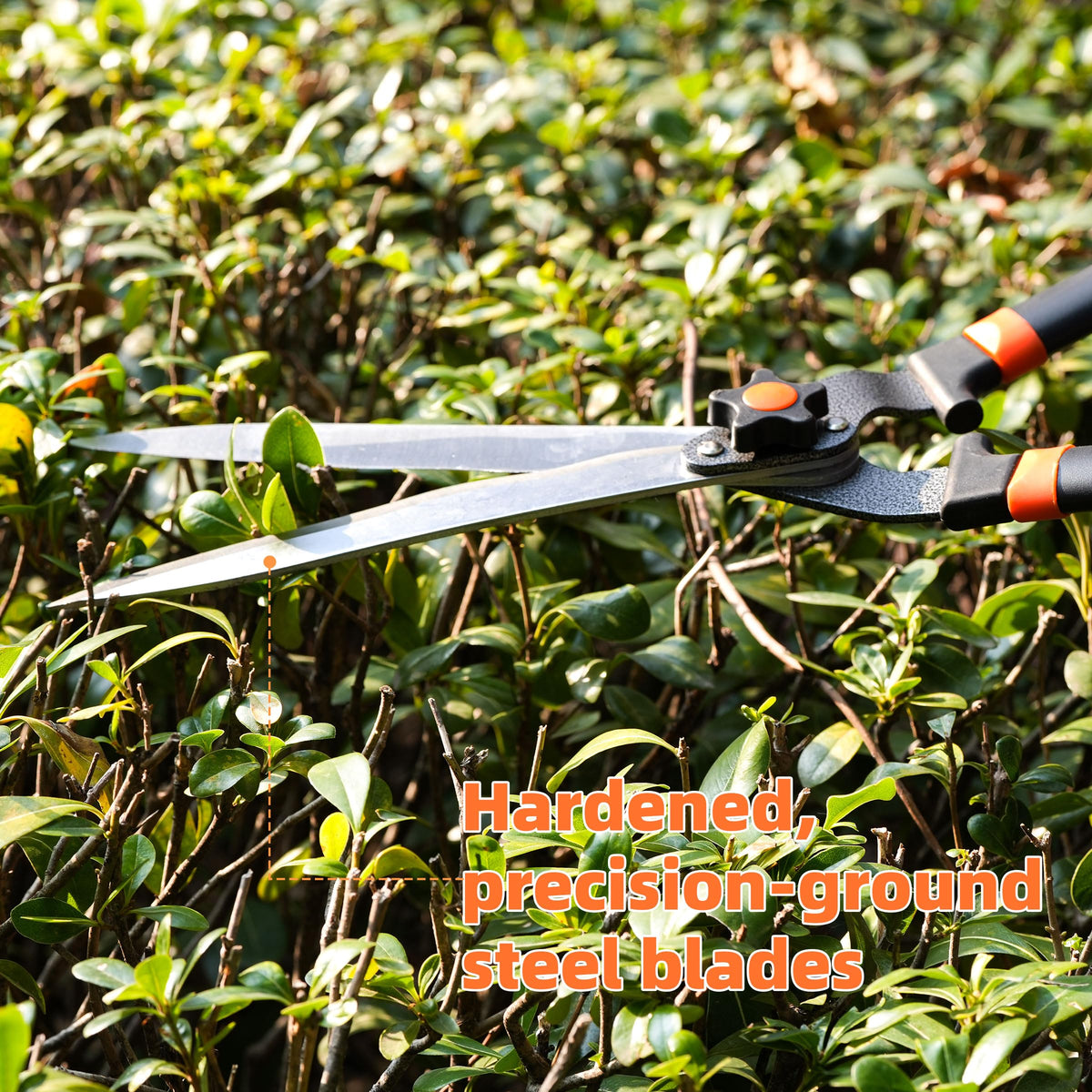 EWPJDK steel low-friction blade enables smooth, less effort pruning