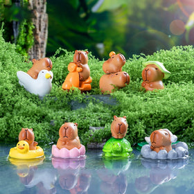 Exasinine moss landscape display featuring capybara figures