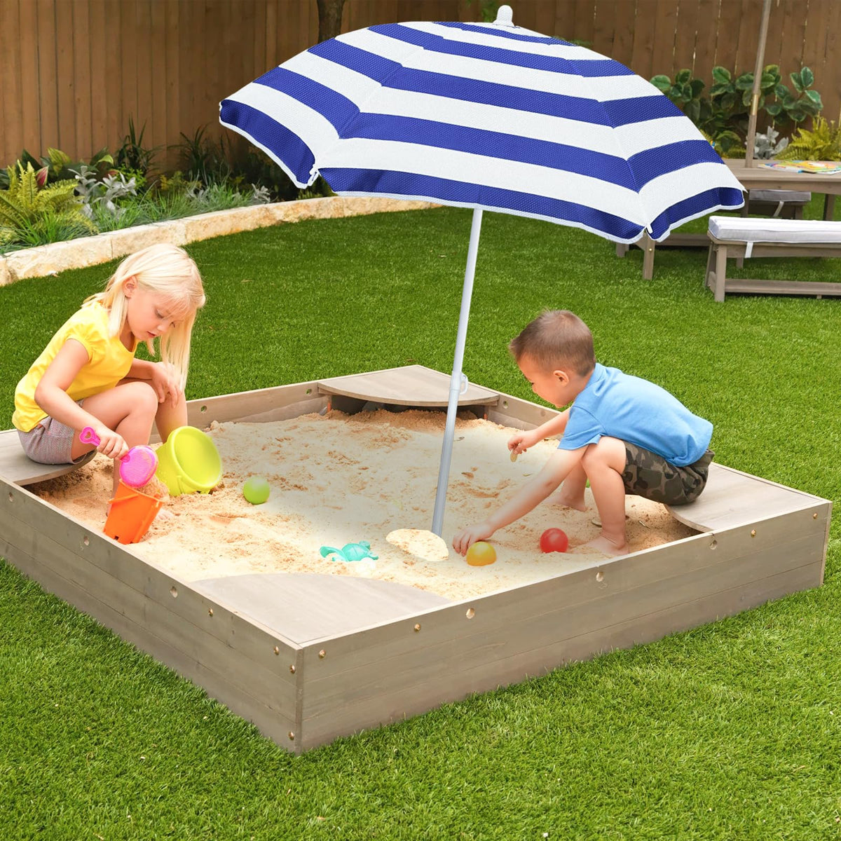 Exokugo easy push-open and close design simplifies quick shade during outings