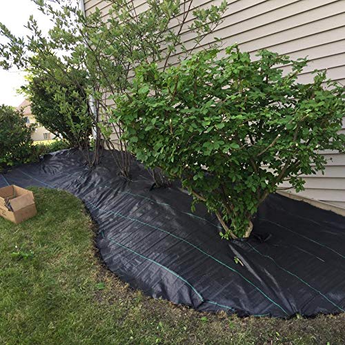 EXTRAEASY durable polypropylene weave resists tearing for long seasons.