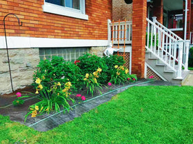 EXTRAEASY weed barrier showing permeability for air, water, and nutrients
