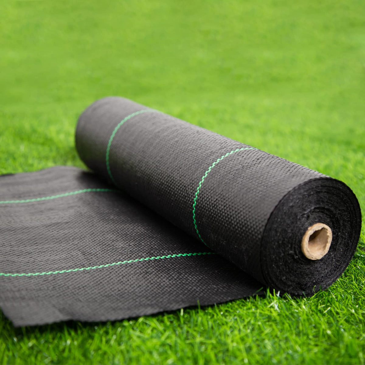 EXTRAEASY garden weed barrier roll closeup weave for durable weed suppression