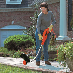Eyoloty weed eater spool kit helps keep trimming tasks efficient and clean.