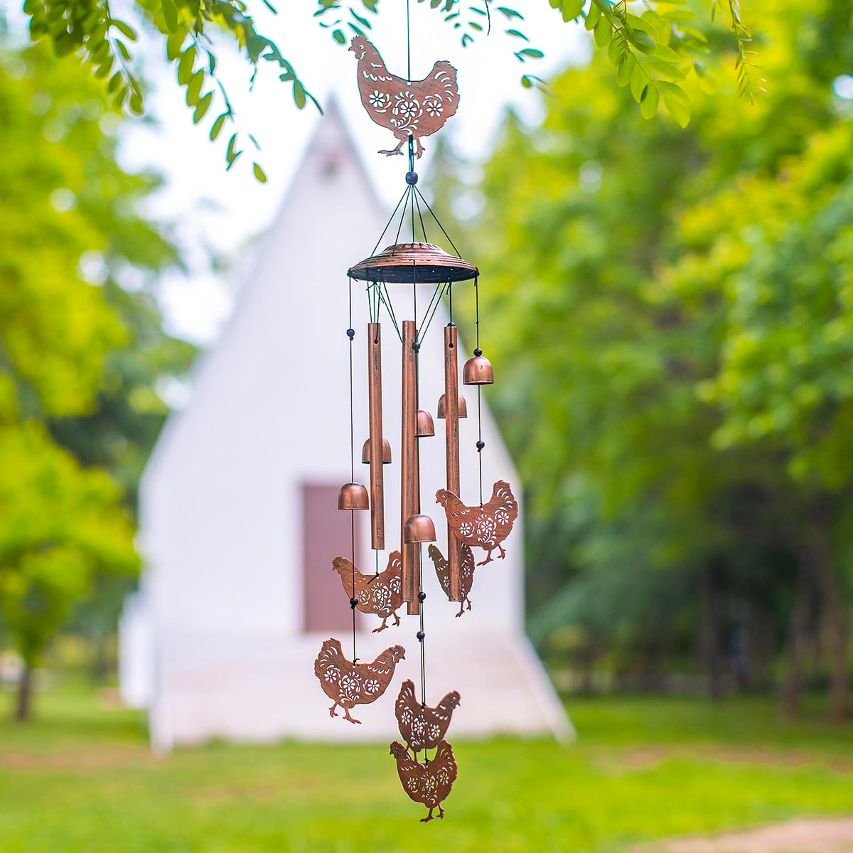 EZTZEN chicken wind chimes in garden scene create soothing breeze music