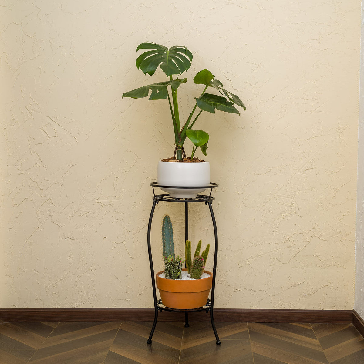 FaithLand top round frame supports pots with an 11.8-inch diameter.