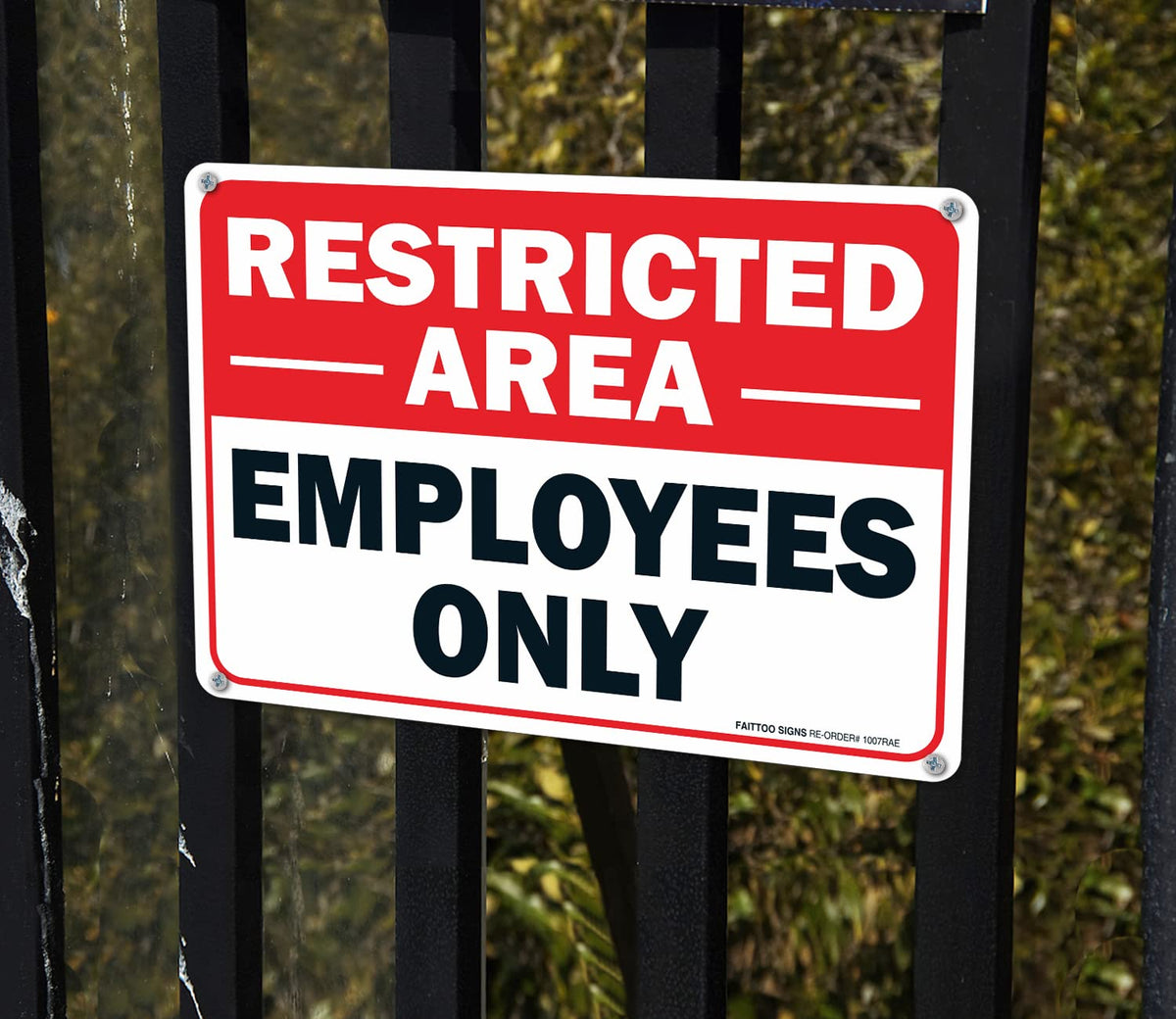 Faittoo do not enter sign suitable indoors or outdoors for clear access control.
