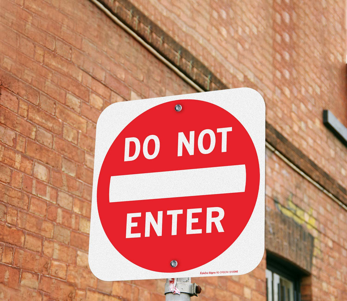 Faittoo indoor outdoor use sign fits halls, doors, and loading areas.