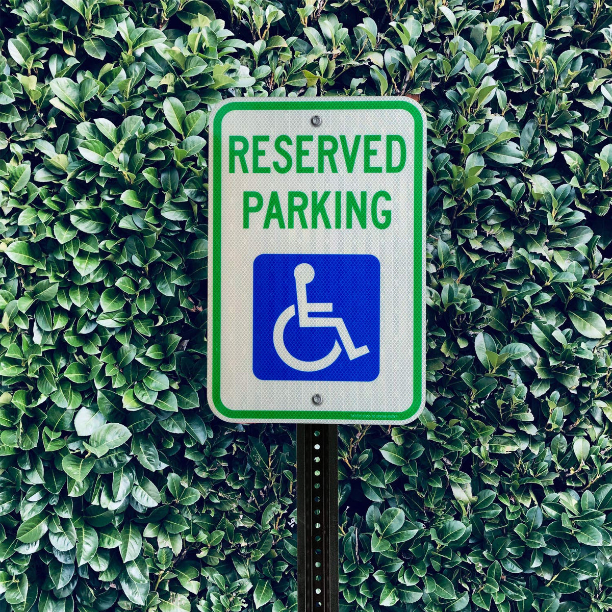 Faittoo reflective reserved parking sign enhances legibility when headlights arrive at night