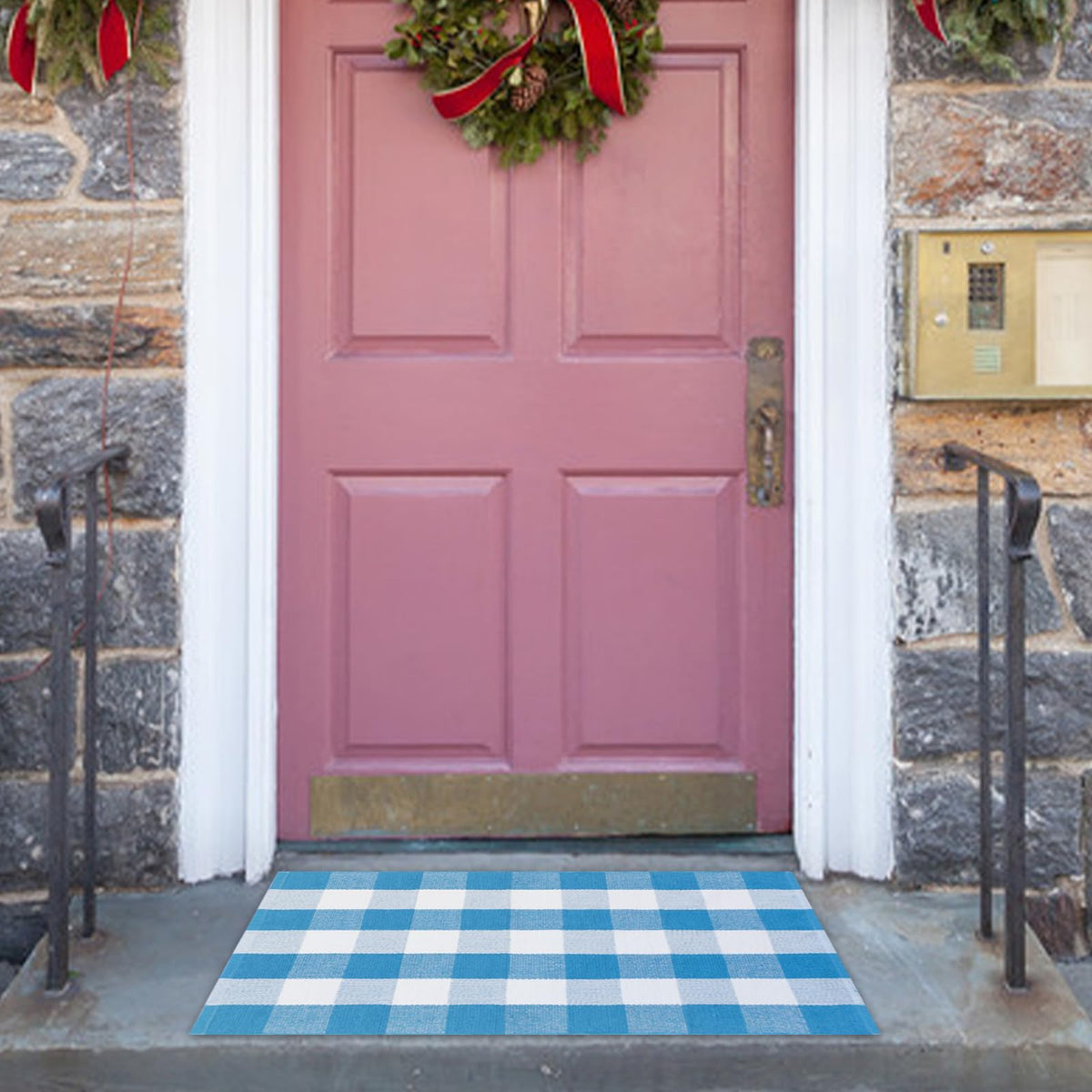 Fallovea rug is machine washable and fade-resistant for easy care