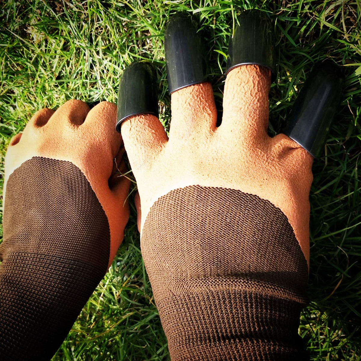 Famoy Gloves are easy to clean and quick-drying after potting sessions