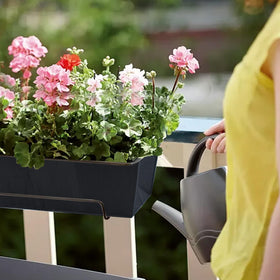 Fantang outdoor decor liner fits patios and fences for fresh greenery.