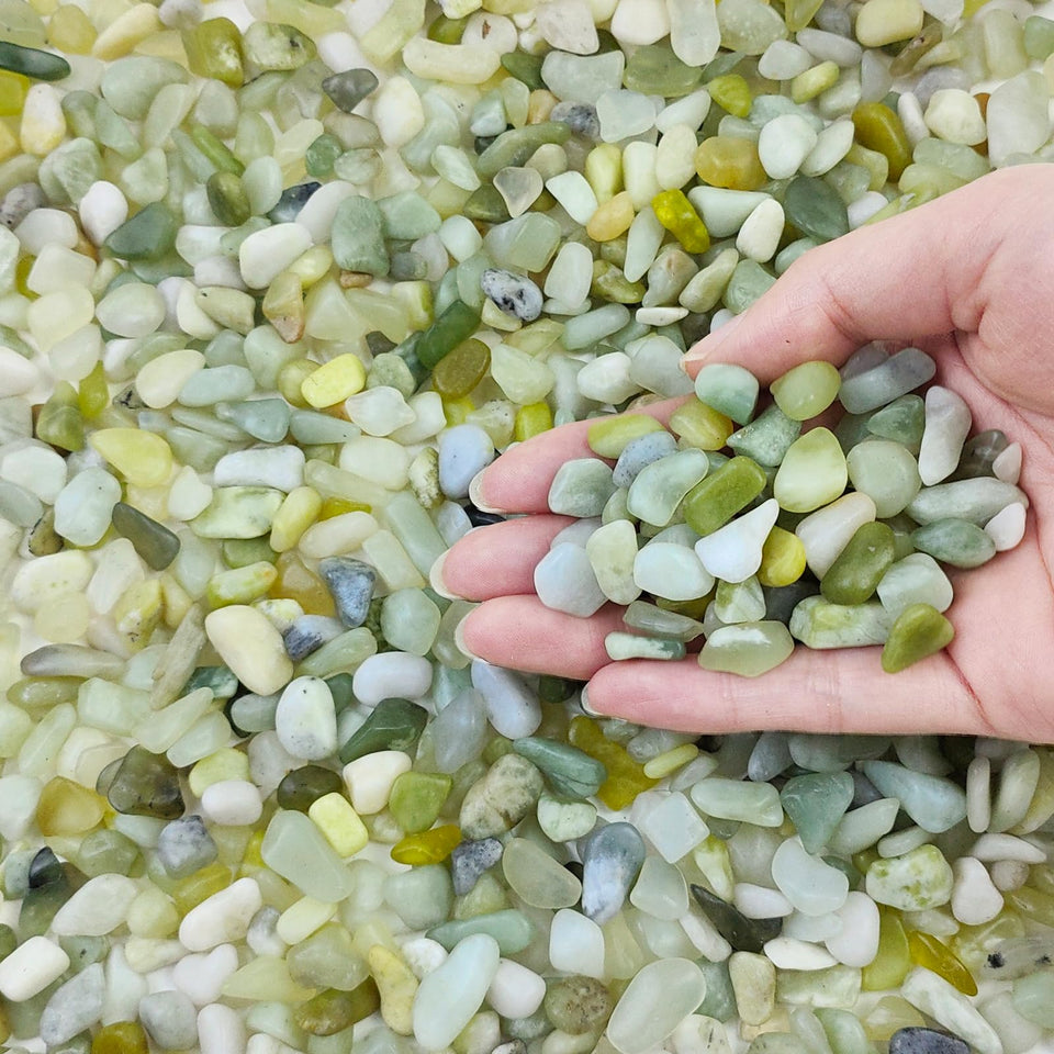 FANTIAN jade gravel 3/8 inch close-up shows smooth texture for decorative indoor displays.