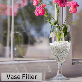 FANTIAN white pea gravel vase filler offers a clean backdrop for flowers and arrangements.