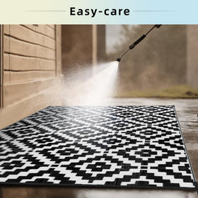Favoyard camping rug is light and portable for easy trips.