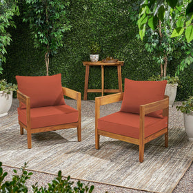 Favoyard detailed seams highlight durability for outdoor cushions.