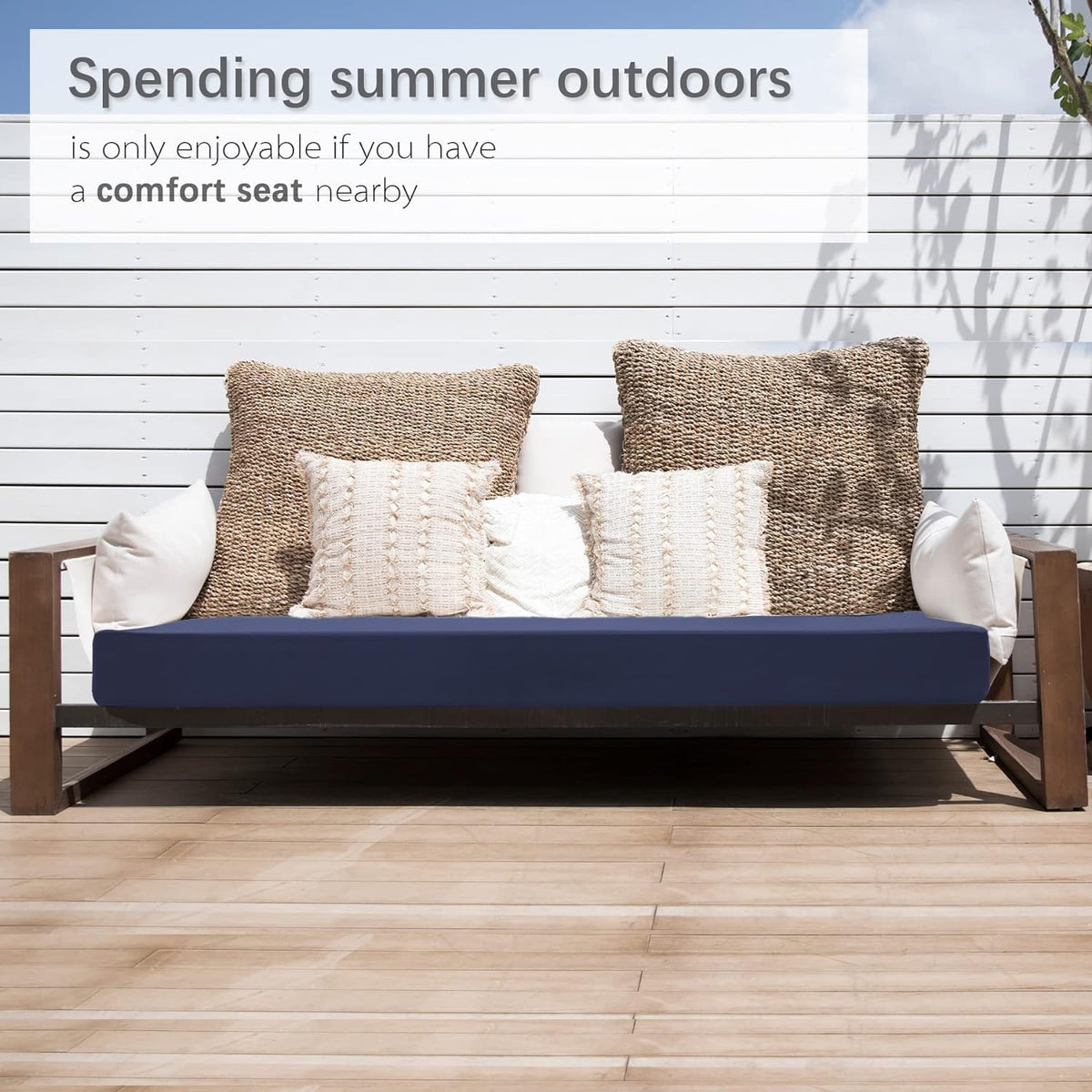 Favoyard cushion cover is easy to clean and machine washable.