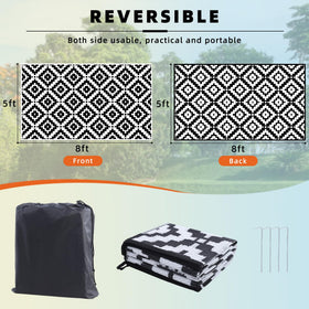 Favoyard reversible patio rug with plastic straw texture for versatile decor.