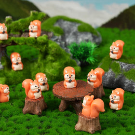 FCKLVMC squirrel decor set makes a thoughtful gift for woodland lovers and collectors.