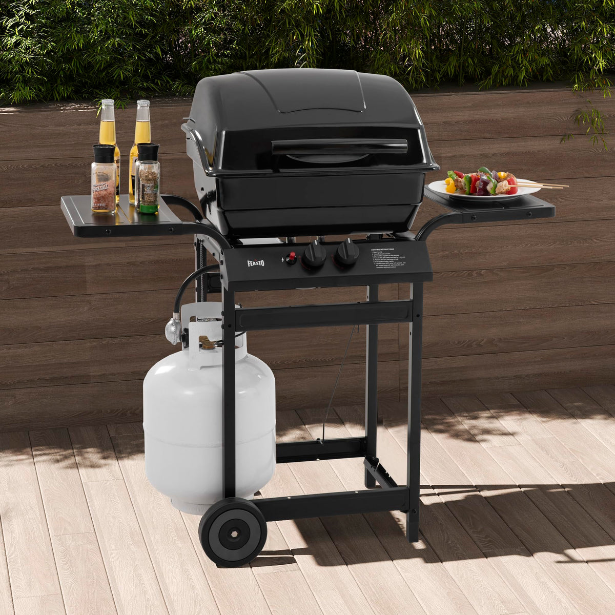 Feasto grill cleanup is faster thanks to stainless steel surfaces