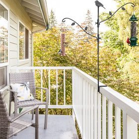 FEED GARDEN easy, tool-free installation for quick setup on a deck.