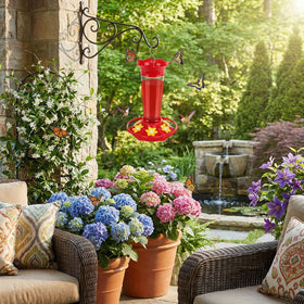 FEED GARDEN wide-mouth design simplifies cleaning and refilling.