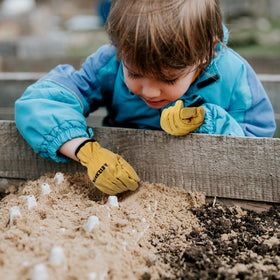 FEISHDEK kids glove textured grip supports precise handling.
