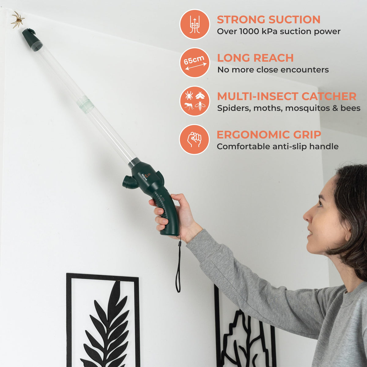 Felyne Debugger+ LED torch aids night-time insect retrieval.