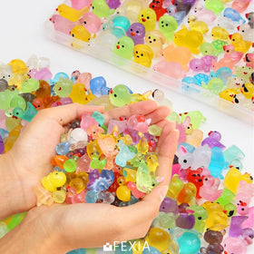 FEXIA glow mini pigs add charming accents to dollhouses and micro landscapes
