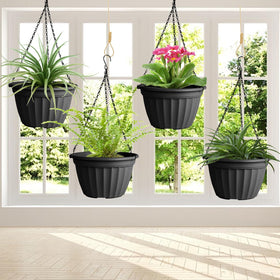 FGstyle urban balcony setup showcases compact, stylish plant display.