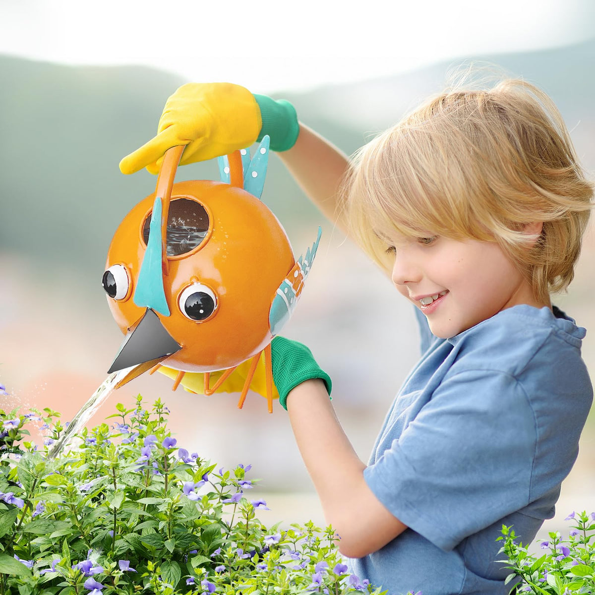 FGYPYLFF ideal for indoor and outdoor watering in homes and gardens.