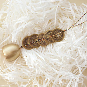 Fianviup gift-ready bell for new homes and thoughtful occasions.