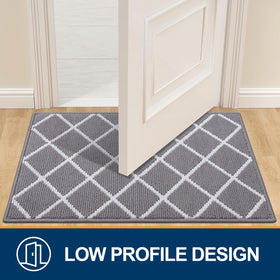 Finchitty door mat is easy to clean and machine washable.