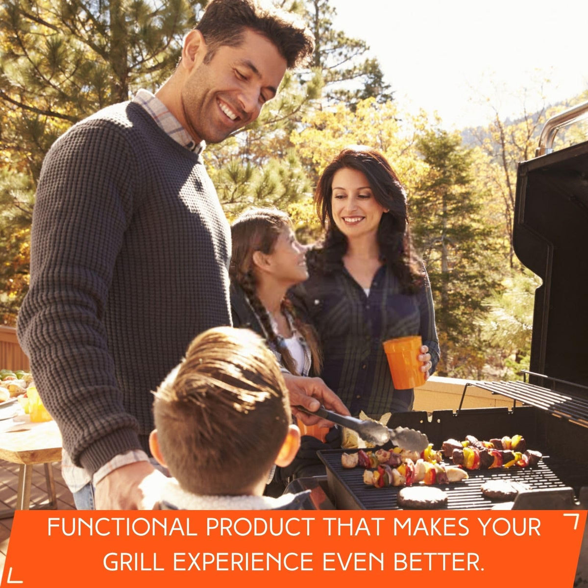 Effortless attachment on every grill, no tools required.