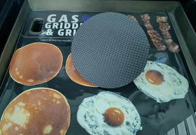 Firsgrill equalized-pressure design yields consistent burger marks