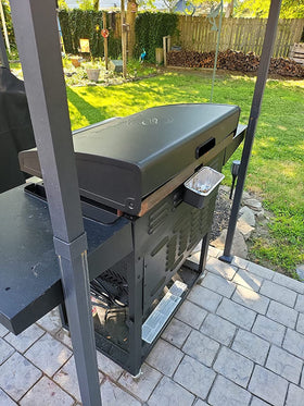 Firsgrill foil tray simplifies post-grill cleanup and keeps the grill clean.