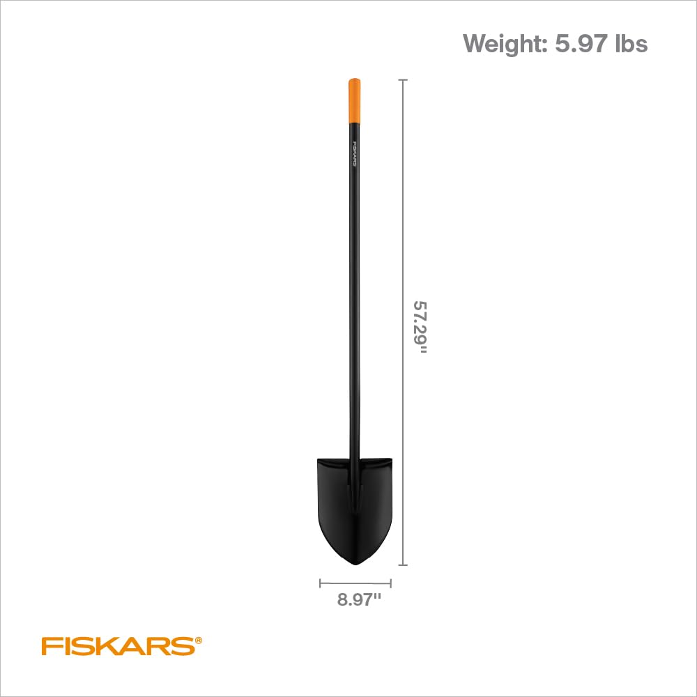Fiskars digging shovel durable build endures heavy garden tasks.