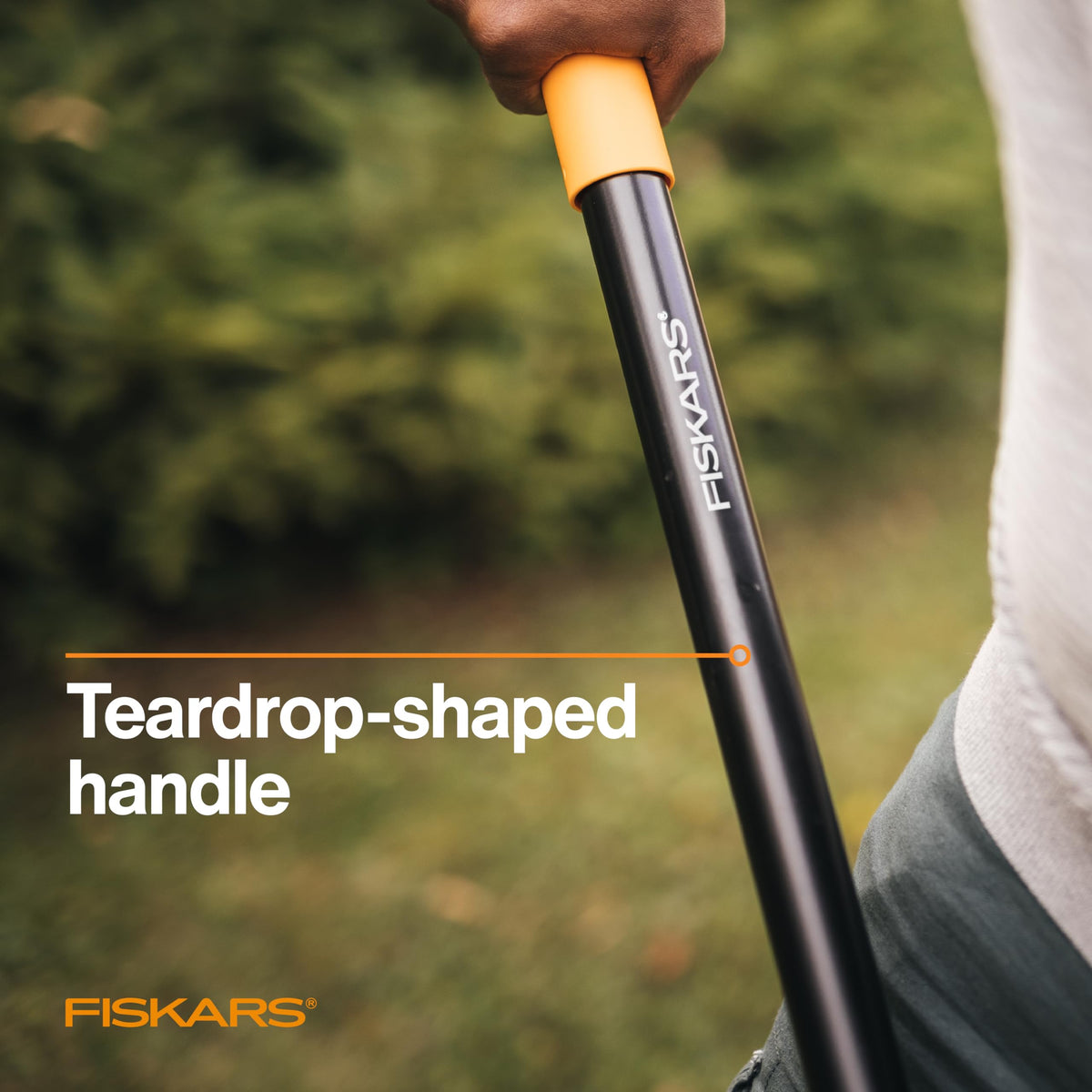 Fiskars digging shovel handles tough soil for clean penetration.